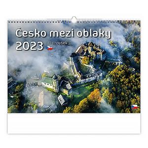 Nástěnný kalendář 2023 - Česko mezi oblaky